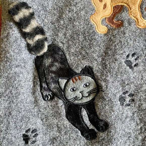 Lisa International Vintage Cat Lovers Boiled Wool 3-D Fluffy Tail Appliqué Vest - Picture 8 of 12